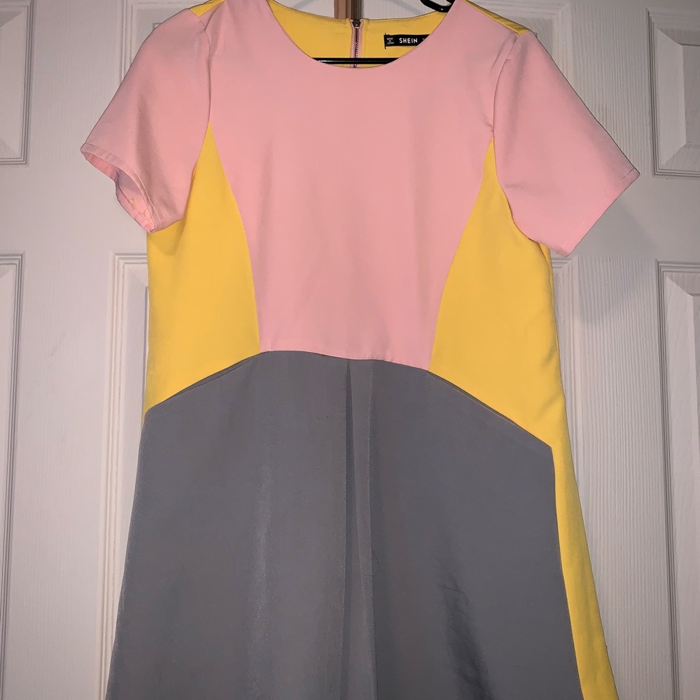 Color blocked Baby doll dress